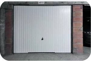Porte de garage basculante